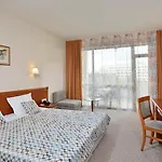 Сол Несебър Бей Ризорт и Аквапарк - Ол инклузив 4*
