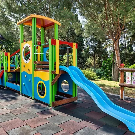 Sol Bay نيسيبار