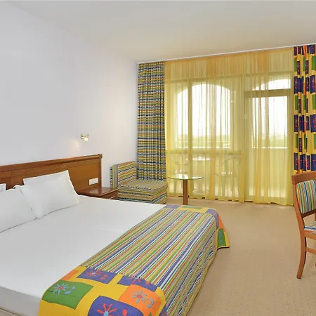منتجع Sol Bay 4*