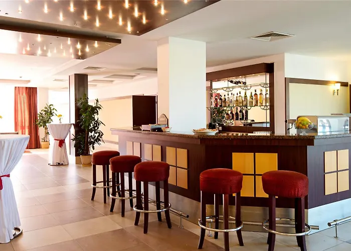 Курортный комплекс Sol Bay 4*